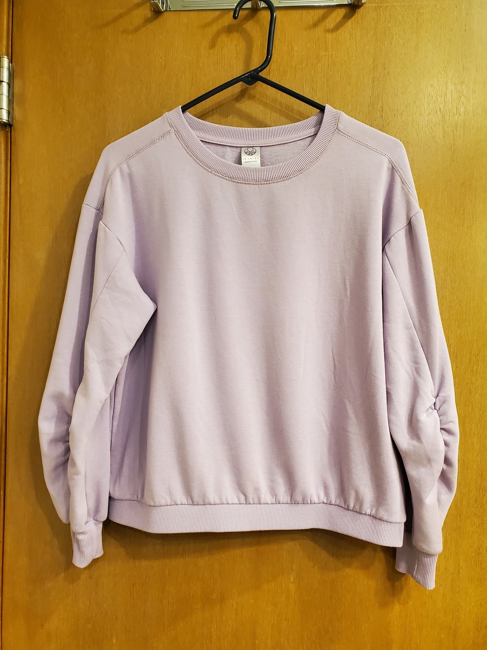 Te Verde Lavender Crewneck Pullover Sweatshirt
